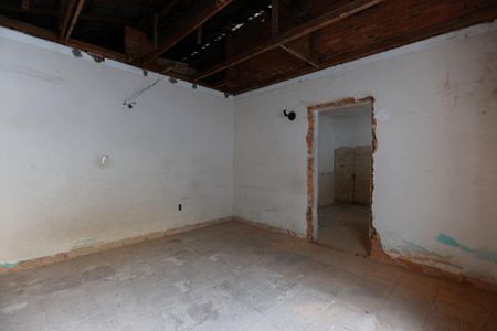 Quarto 2 de casa para alugar com 2 quartos, 150m² em Jardim Cecy, São Paulo