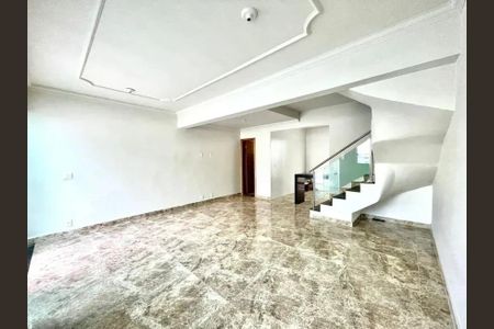 Sala de casa para alugar com 3 quartos, 94m² em Santa Amelia, Belo Horizonte