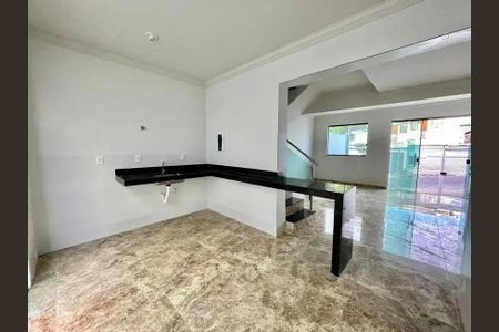 Cozinha de casa para alugar com 3 quartos, 94m² em Santa Amelia, Belo Horizonte