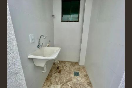 Casa para alugar com 3 quartos, 94m² em Santa Amelia, Belo Horizonte