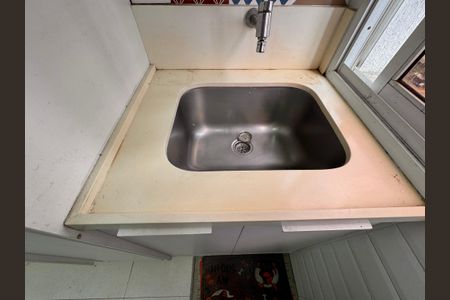 Apartamento para alugar com 116m², 2 quartos e 2 vagas Apartamento para alugar com 116m², 2 quartos e 2 vagasCozinha e Área de Serviço