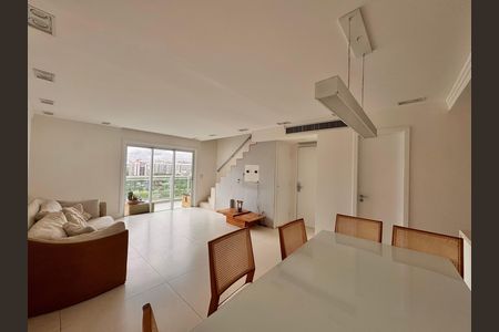 Apartamento para alugar com 116m², 2 quartos e 2 vagas Apartamento para alugar com 116m², 2 quartos e 2 vagasSala