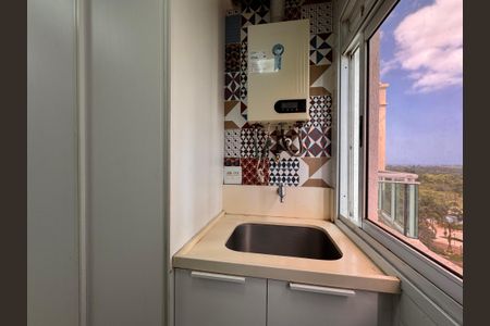 Apartamento para alugar com 116m², 2 quartos e 2 vagas Apartamento para alugar com 116m², 2 quartos e 2 vagasCozinha e Área de Serviço