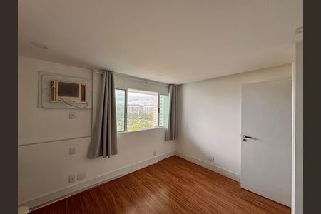 Apartamento para alugar com 116m², 2 quartos e 2 vagas Apartamento para alugar com 116m², 2 quartos e 2 vagasQuarto