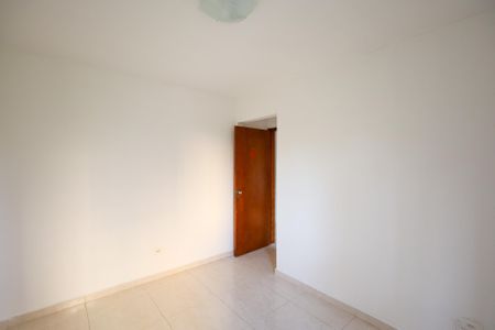 Apartamento à venda com 75m², 3 quartos e 1 vagaQuarto 2
