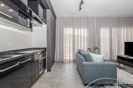 Apartamento para alugar com 1 quarto, 50m² em Centro Empresarial Tamboré, Santana de Parnaíba