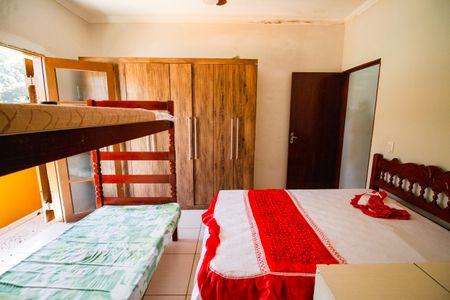 Casa para alugar com 209m², 5 quartos e 5 vagasSuíte 2