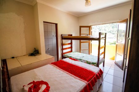 Casa para alugar com 209m², 5 quartos e 5 vagasSuíte 2