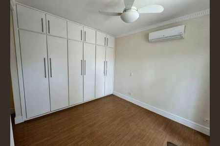 Casa para alugar com 4 quartos, 450m² em Alphaville Residencial Dois, Barueri