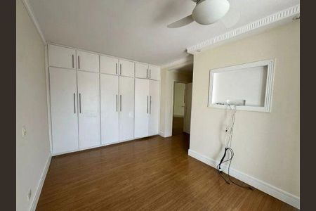 Casa para alugar com 4 quartos, 450m² em Alphaville Residencial Dois, Barueri