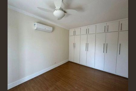 Casa para alugar com 4 quartos, 450m² em Alphaville Residencial Dois, Barueri