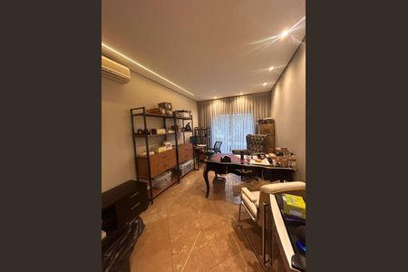 Casa para alugar com 420m², 4 quartos e 2 vagas