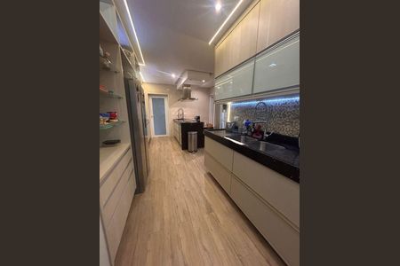 Casa para alugar com 420m², 4 quartos e 2 vagas