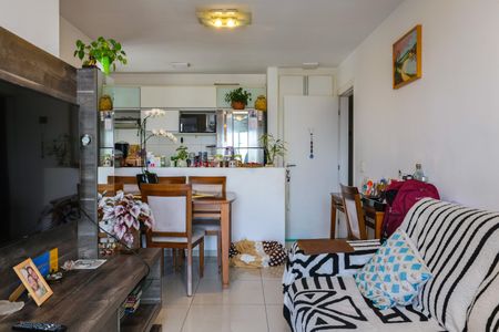 Sala de apartamento para alugar com 2 quartos, 58m² em Parque Reboucas, São Paulo