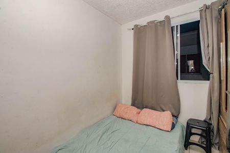 Quarto 2 de apartamento para alugar com 2 quartos, 40m² em Rubem Berta, Porto Alegre