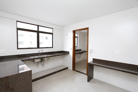 Apartamento à venda com 135m², 4 quartos e 3 vagasCozinha