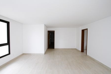 Sala de apartamento à venda com 4 quartos, 135m² em Serra, Belo Horizonte