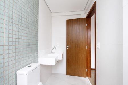 Apartamento à venda com 135m², 4 quartos e 3 vagasBanheiro da Suíte 2