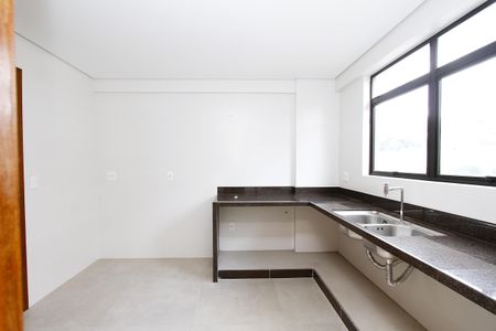 Apartamento à venda com 135m², 4 quartos e 3 vagasCozinha
