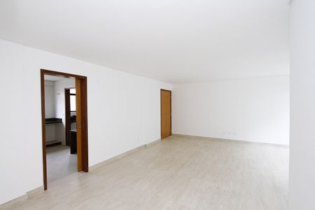 Apartamento à venda com 135m², 4 quartos e 3 vagasSala