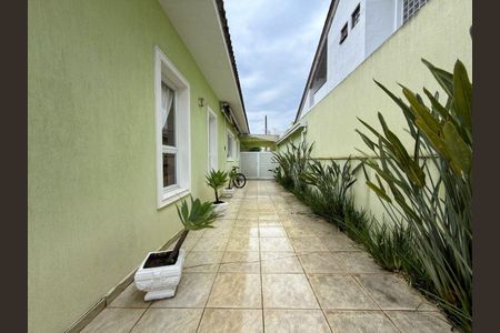 Casa para alugar com 350m², 4 quartos e 3 vagas