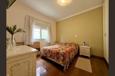 Casa para alugar com 350m², 4 quartos e 3 vagas