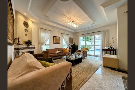 Casa para alugar com 350m², 4 quartos e 3 vagas