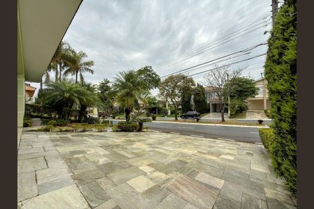Casa para alugar com 350m², 4 quartos e 3 vagas
