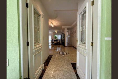 Casa para alugar com 350m², 4 quartos e 3 vagas