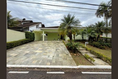 Casa para alugar com 350m², 4 quartos e 3 vagas