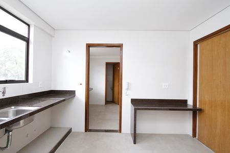 Apartamento à venda com 135m², 4 quartos e 3 vagasCozinha