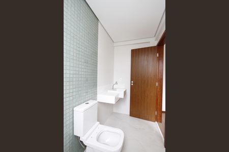 Apartamento à venda com 135m², 4 quartos e 3 vagasBanheiro da Suíte 2