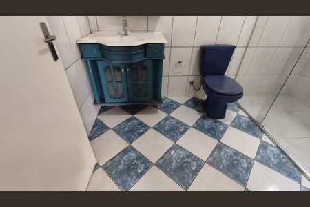 Banheiro da Suíte de casa para alugar com 4 quartos, 209m² em Vila Romanopolis, Ferraz de Vasconcelos