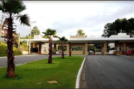 Casa para alugar com 532m², 4 quartos e 5 vagas