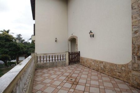 Casa para alugar com 532m², 4 quartos e 5 vagas