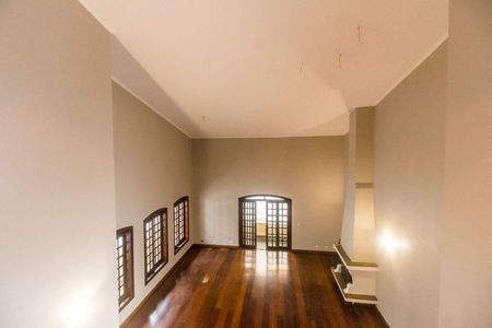 Casa para alugar com 532m², 4 quartos e 5 vagas