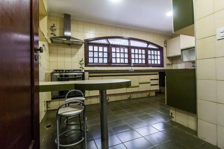Casa para alugar com 532m², 4 quartos e 5 vagas