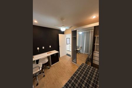 Casa para alugar com 4 quartos, 232m² em Suru, Barueri