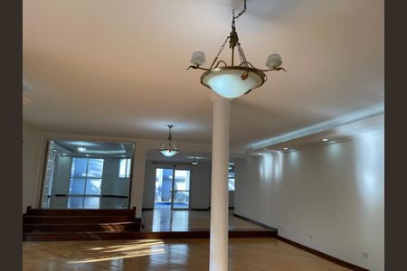 Casa para alugar com 5 quartos, 710m² em Alphaville Residencial Um, Barueri