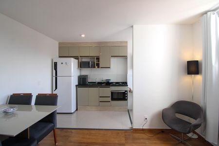 Sala/Cozinha de apartamento para alugar com 2 quartos, 41m² em Jardim Maria Duarte, São Paulo
