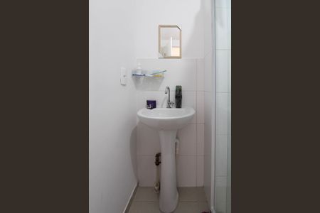 Apartamento para alugar com 41m², 2 quartos e sem vagaBanheiro 