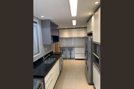 Apartamento para alugar com 168m², 3 quartos e 3 vagas