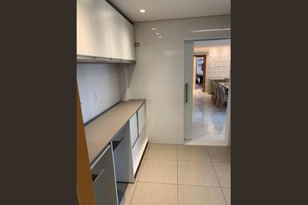 Apartamento para alugar com 168m², 3 quartos e 3 vagas