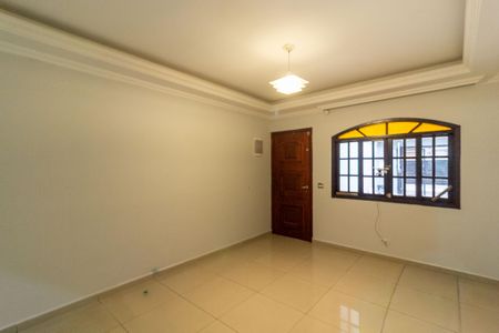 Casa para alugar com 90m², 3 quartos e 2 vagasSala de Estar