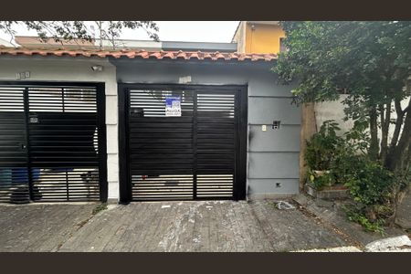 Casa para alugar com 90m², 3 quartos e 2 vagasFachada