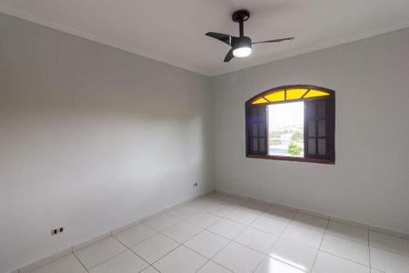 Casa para alugar com 90m², 3 quartos e 2 vagasQuarto 1