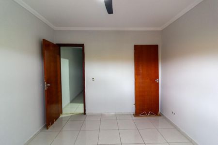 Casa para alugar com 90m², 3 quartos e 2 vagasQuarto 1