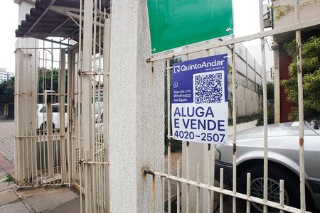 Apartamento à venda com 74m², 2 quartos e 1 vagaPlaquinha