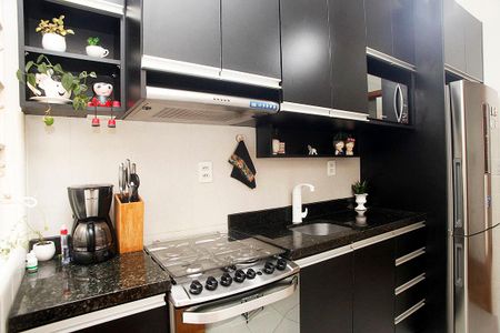 Apartamento à venda com 74m², 2 quartos e 1 vagaCozinha + Área de Serviço