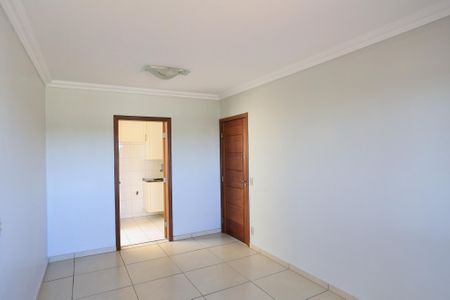 Sala de apartamento para alugar com 3 quartos, 75m² em Santa Ines, Belo Horizonte